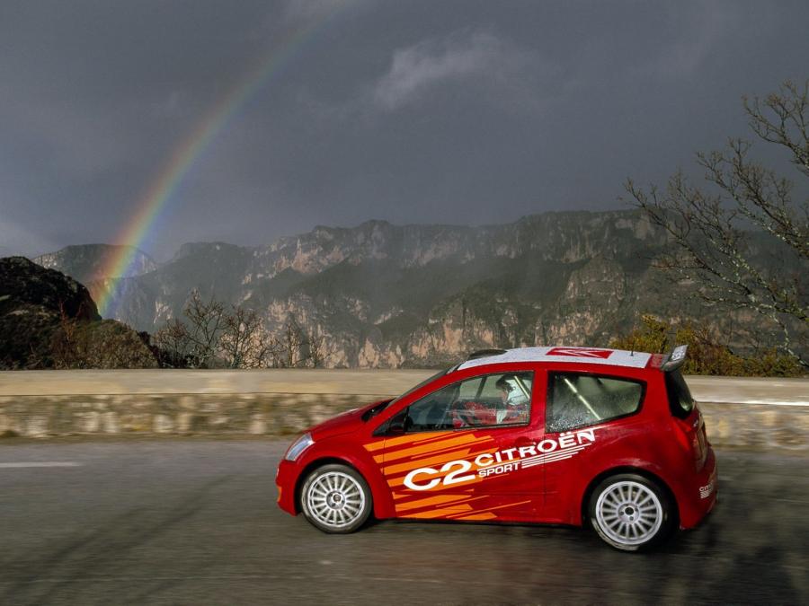  Citroen C2 Sport Concept 2003 года  (фото 9 из 45)
